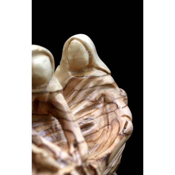 Vintage Collectable  Hand Carved (Olive Wood?) Figurine of Jesus and his Discipl - Picture 10 of 13